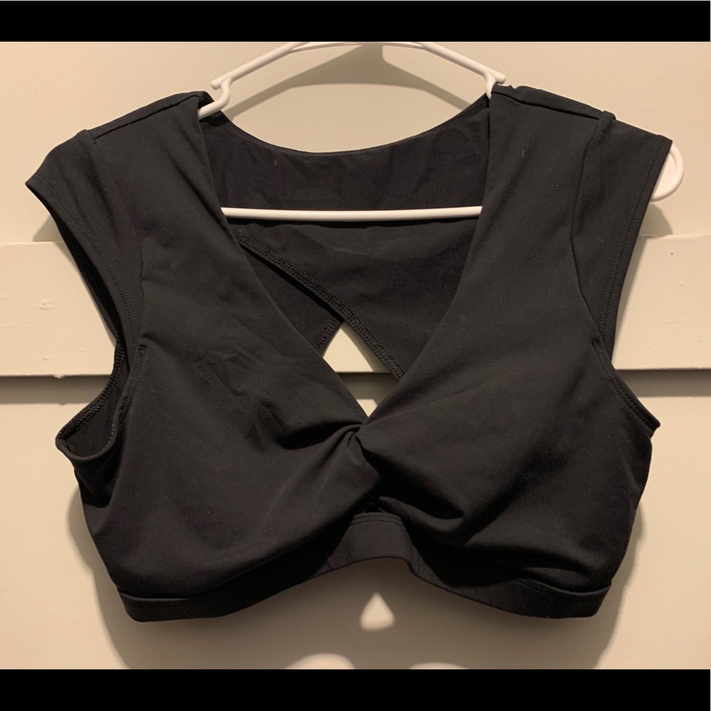Fabletics Sahana Sports Bra